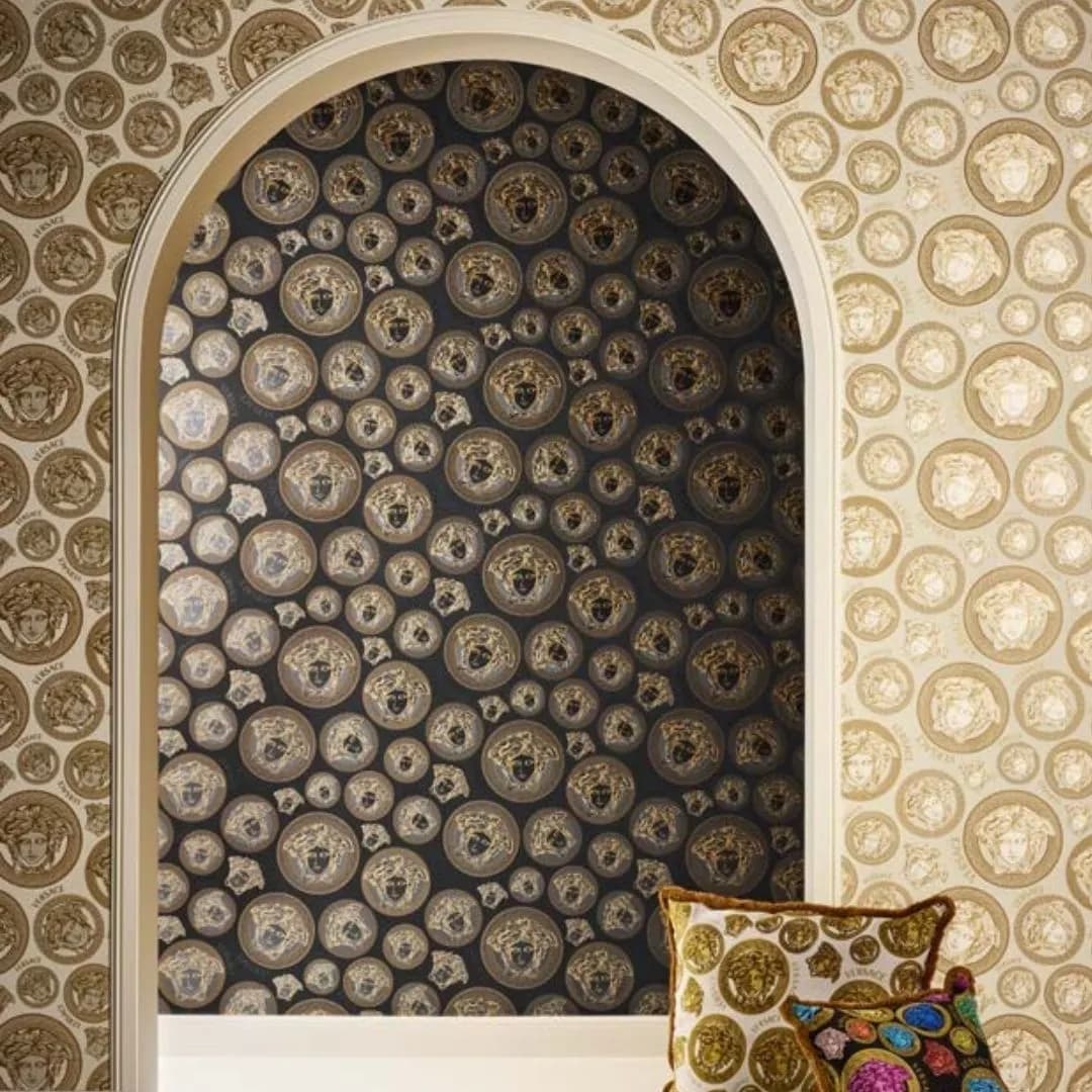 Versace V - Luxury Wallpapers | MEDUSA AMPLIFIED