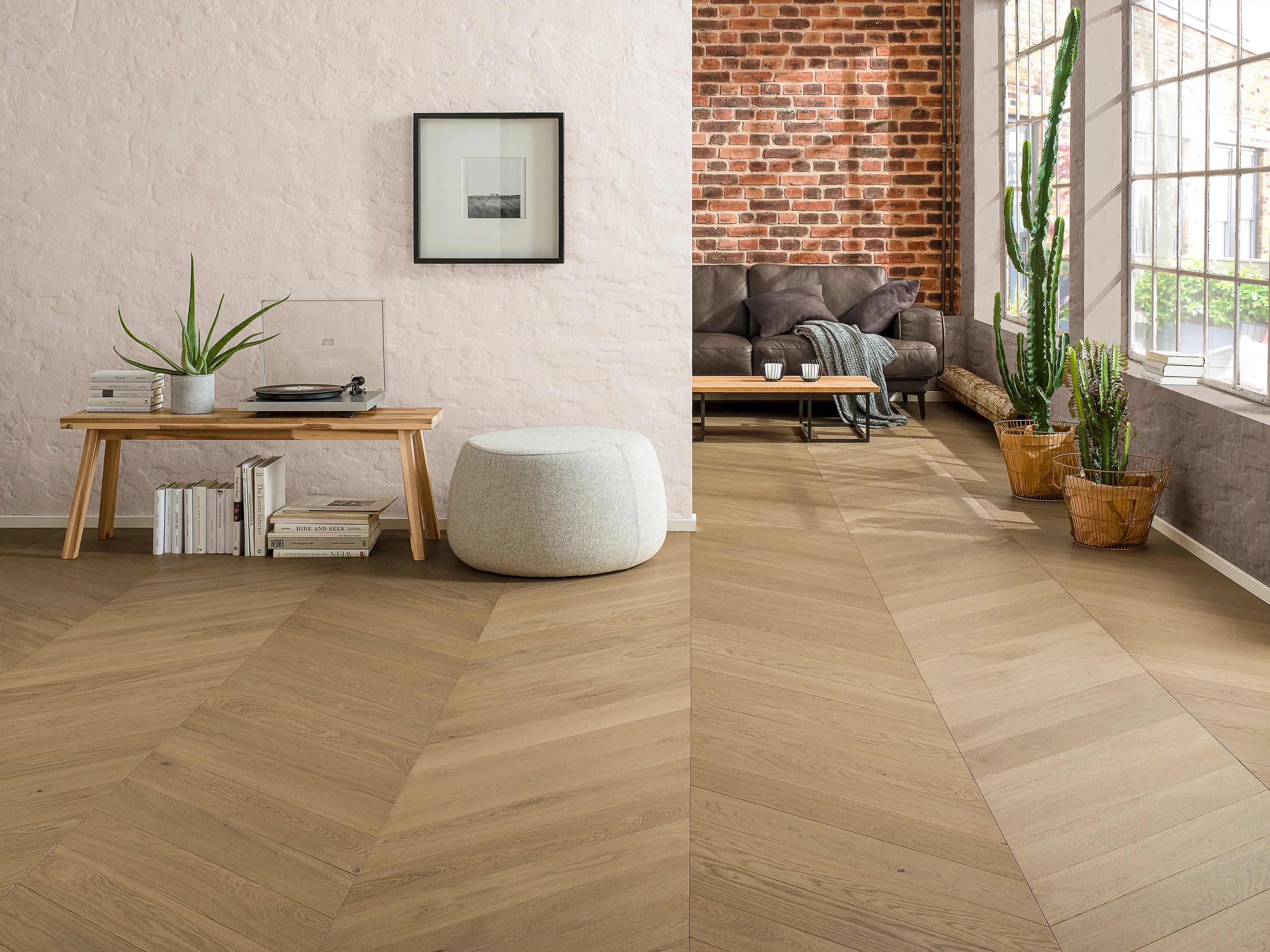 How to Choose the Best Wooden Flooring for Your Living Room