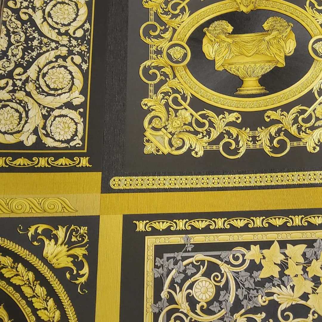 Versace V Wallpapers – Luxury Wall Coverings 38704-5