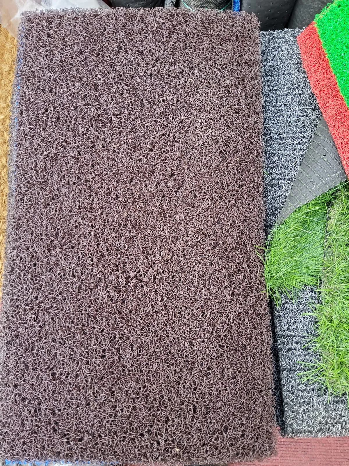 Small Dust Trapping Cushion Mat 17 - Effective Floor Protection
